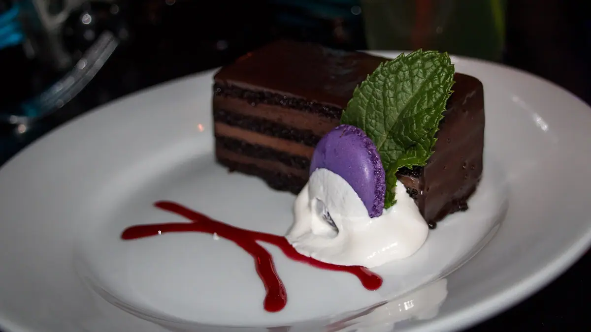 Eggless Cake Shop bakes